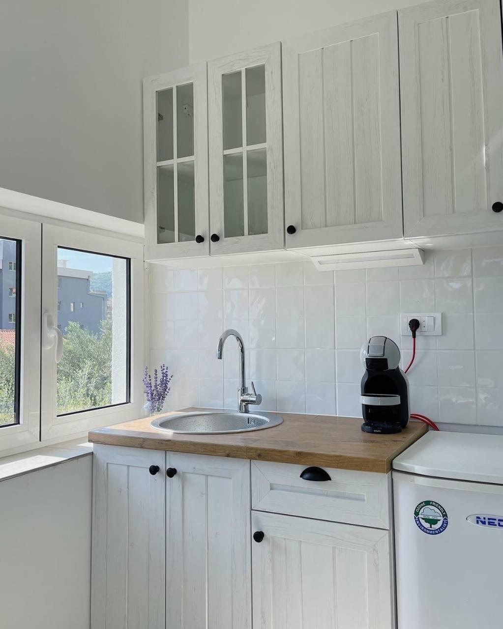 Studio Apartmani Lemon Budva Buitenkant foto